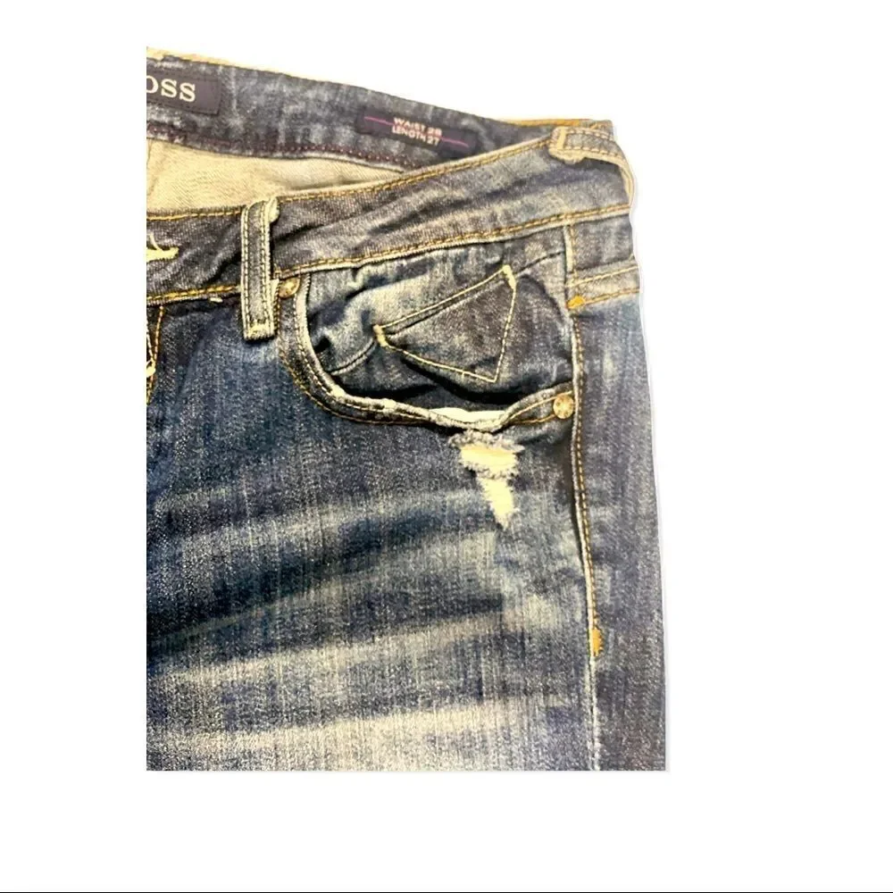 Vigoss Thompson Tomboy Destressed Cropped Jeans